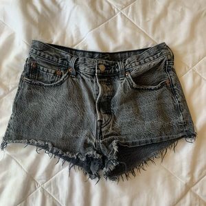 Black Levi’s 501 shorts